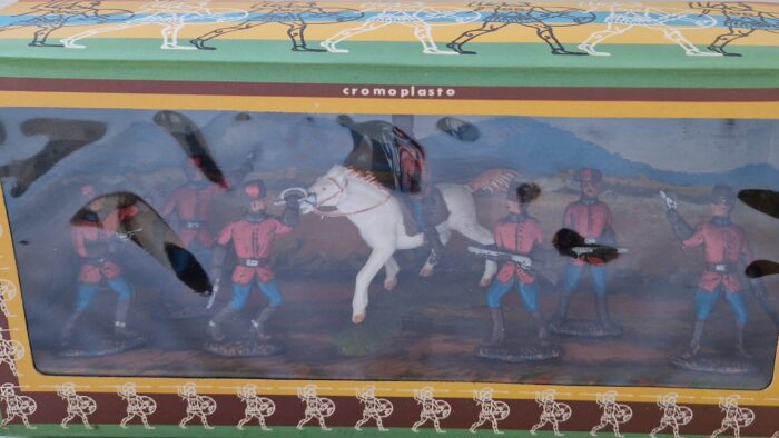 Confezione originale di Soldatini Landi Cromoplasto Canadesi Giubbe rosse un cavallo